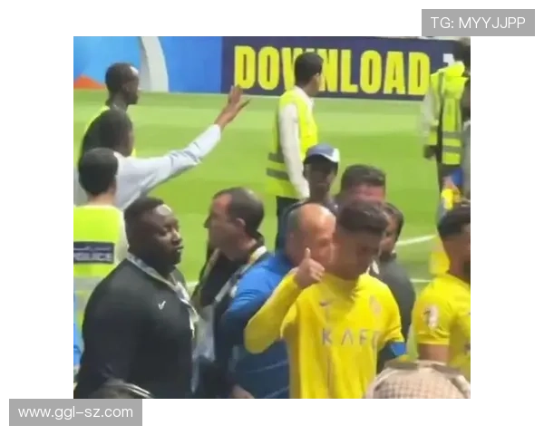 C罗决定轮休不随胜利队前往印度参加亚冠赛事引发热议 C罗决定轮休不随胜利队前往印度参加亚冠赛事引发热议