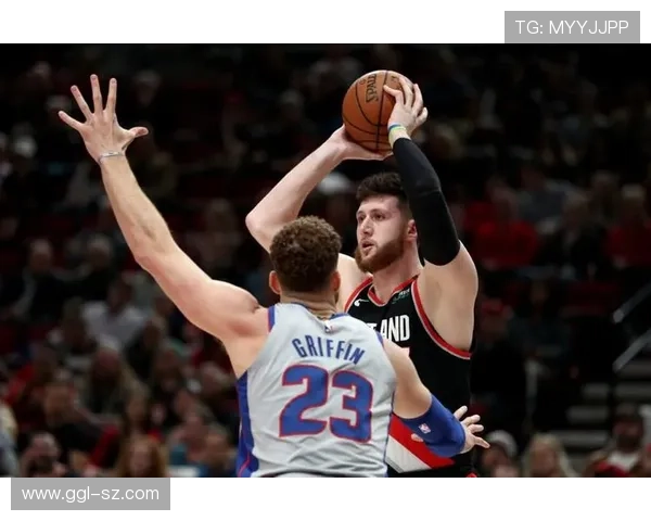 亨利赞德布劳内风格接近大劳德鲁普强调团队精神与助攻能力